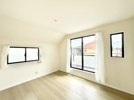 ���̑����ρ@������A�������`Bed Room�`  �u��������������l�v�Ƃ��v�w�ł�����肭�낰��Q���B�����̉Ǝ��₨�d���ɔ�ꂽ���̓t�J�t�J�̃x�b�g�Ŗ�����Ă��������B�{�I�������Ă����K�ȍL����������