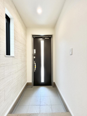 ���ց@������A�������`Entrance�`�@���ւ͉Ƃ̊�Ƃ����܂����䂪�Ƃ̃Z���X�����肰�Ȃ����������閣�͂��錺�֑�����y���݂̈�B�A���x�ɉƑ����ق��Ƃł���S�n�悢��ԑ������؂ł��ˁ�