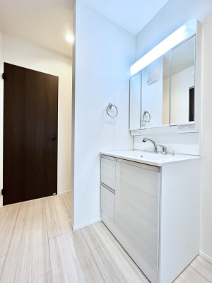 ���̑��@�������̂�����K��Ԃł��B�����̐g�x�x���C�����ǂ����g�������܂��B 