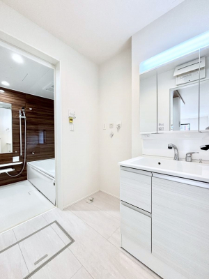 ���̑��@�������̂�����K��Ԃł��B�����̐g�x�x���C�����ǂ����g�������܂��B 