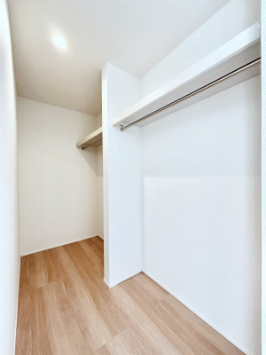 ���̑��@�ߗނ��n���K�[�Ɋ|�����܂܎��[�ł���WIC�B�ߗނ̐������ڂ����₷���ĕ֗��ł��I