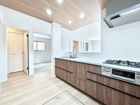 �L�b�`���@�L�X�Ƃ����g������̗ǂ��L�b�`���œ��X�̂��������y�����Ȃ肻��