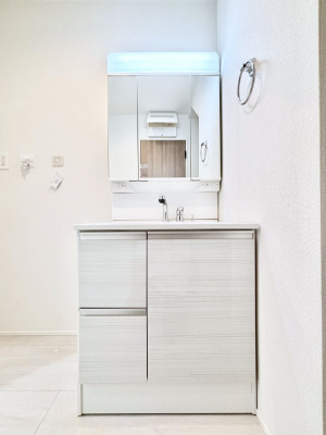 ���ʑ�E���ʏ��@�傫�����₷���O�ʋ��Ő�����������ʑ�́A�g�����Ȃ݃`�F�b�N�┧�̂������ɂ������߂ł��B 