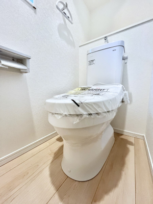 �g�C���@�g�C����1�K��2�K���ꂼ��ɔz�u����Ă��ĂƂĂ��֗��ł��B 