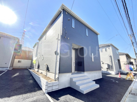 ���n�O�ώʐ^�@�O�ρ�4�������`Exterior�`�@���X�����Ȃ���A�咣���߂����ǂ����]�T������������V���[�v�ȃt�H�����ŘȂޓ@��́A���V�̋�ƏƂ炵���킹�鎖�ŁA�{������ׂ������`�̎p�������Ă���܂��B