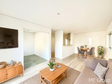 ���r���O�@���Ƒ��̓��₩�Șb�����ŕ�܂�閾�邢���r���O  ���Ƌ��CG�ł�