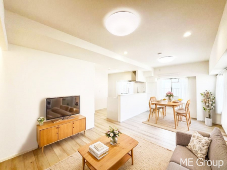 ���r���O�@�������������͋C�̂k�c�j�͉Ƒ��݂�Ȃ̉��K��ԁ��Ƌ��CG�ł�