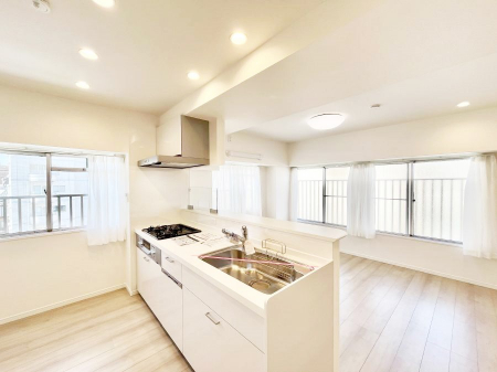 �L�b�`���@�L�X�Ƃ����g������̗ǂ��L�b�`���œ��X�̂��������y�����Ȃ肻��