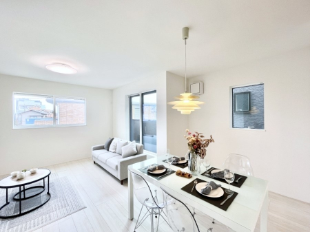 ���r���O�@�v���C�o�V�[������2�K���r���O�͖��邭�J���������Ղ�I