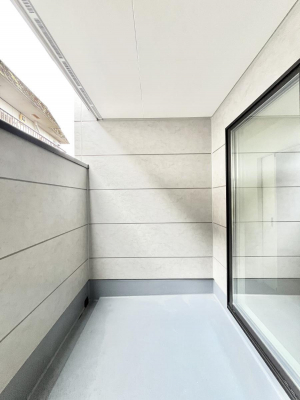 �o���R�j�[�@�������R�������`Balcony�`  �o���R�j�[�͉������z���������݁A���z�c����󕨂��C�����悭�������Ƃ��ł��܂��B�g���₷���J���I�ȃo���R�j�[�ł����z�����������Ղ�~�蒍���A�o���R�j�[�t���Z�܂��B  