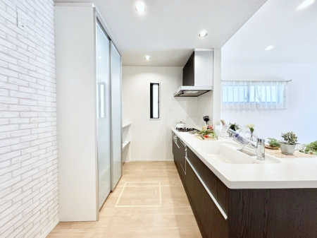 �L�b�`���@�L�X�Ƃ����g������̗ǂ��L�b�`���œ��X�̂��������y�����Ȃ肻��