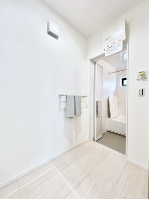 ���̑��@��Ƃ�̐��ʃX�y�[�X�Œ��̐g�x�x�����N���N  