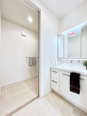 ���ʑ�E���ʏ��@�傫�����₷���O�ʋ��Ő�����������ʑ�́A�g�����Ȃ݃`�F�b�N�┧�̂������ɂ������߂ł��B 