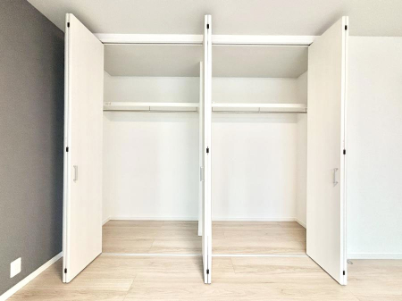 ���[�@�����Ղ�̎��[�X�y�[�X�ŉ��K�ɕ�点���� 