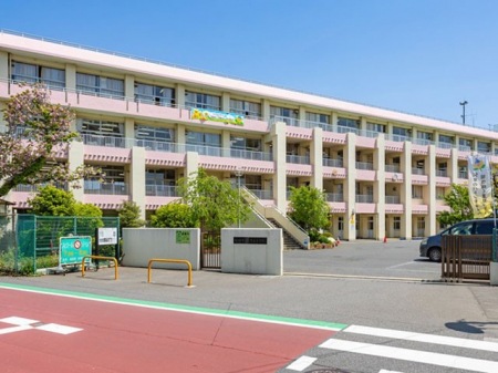 ���ӊ��@���w�Z 300m �D���s���Č��䏬�w�Z