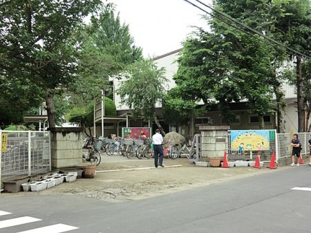 ���ӊ��@���w�Z 1300m ���s������ꏬ�w�Z