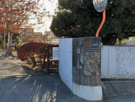 ���ӊ��@���w�Z 2220m ���s�������w�Z