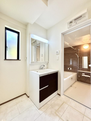 ���̑��@�������̂�����K��Ԃł��B�����̐g�x�x���C�����ǂ����g�������܂��B 