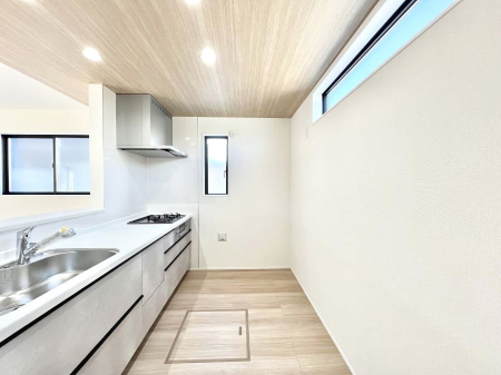 �L�b�`���@��Ƃ肠��L�b�`���ł͂��Ƒ��Ɗy�������������ł��܂��B