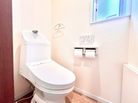 �g�C���@�����`Toilet�`�@�Y��E�X�b�L���E���K�ȃE�H�V�����b�g�t�g�C���ł��낰���Ԃł��B�̌������薾�邭�A���K��ԂƂȂ��Ă���܂��������g���ꏊ�����炱���̔z���ł��I