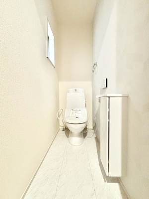 �g�C���@�����`Toilet�`�@�Y��E�X�b�L���E���K�ȃE�H�V�����b�g�t�g�C���ł��낰���Ԃł��B�g�C���͖����g�킴��𓾂Ȃ����́B����������ۂ������ł��ˁB�g�C����2��������̂Œ��̍��G���ɕ֗��ł��I