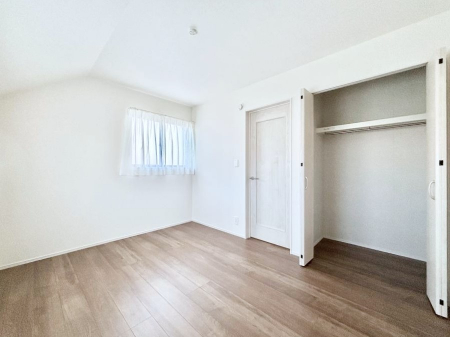 �q�������@�q�������ɂ��������߂Ȏ��[�X�y�[�X�����Ղ�̋���