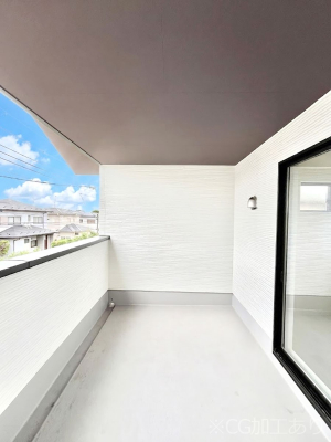 �o���R�j�[�@�����`Balcony�`�@�C���i�[�o���R�j�[�͐��󕨂������X�y�[�X�Ƃ��ċ}�ȉJ�Ő��󕨂��G��Ă��܂��̂�h���ł���܂����`�F�A�ł��낢����A�Ăɂ͎�����C�ɂ����r�j�[���v�[�����y���߂܂��ˁ�
