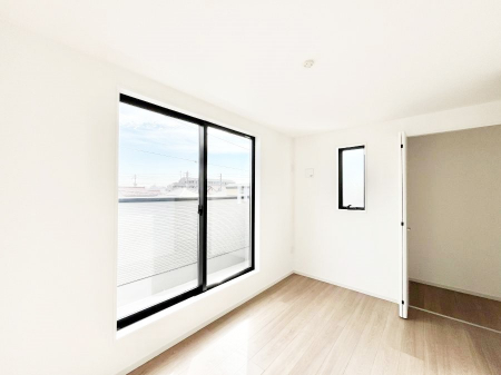 �Q���@�������Q�������`Bed Room�`�@�}���V�����ƈႢ�������������̂��ˌ��Ẵ����b�g�ł��B���Ƒ������������ƂŎ苷�Ɋ����Ă����Z�܂����ˌ��Ăł͊e�����v���C�o�V�[��ۂ��Ƃ��ł��܂��B