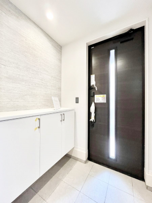 ���ց@�������Q�������`Entrance�`�@�Ƃ̒��ł��q�l���}����ŏ��̏ꏊ�ł��錺�ւ́A�Ƃ̈�ۂ��̂��̂ł��I�L�x�Ȍ��֎��[�ŁA����Y��ɕۂ��Ƃ��o���܂��􌺊ւɂ͂����Ղ���[�̉��ʔ��������I