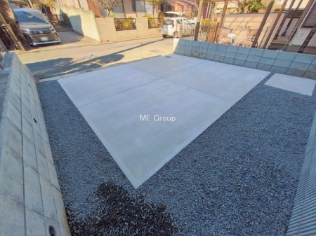 �@�O�ρ`Parking�`�@���ԏ�Q��u���܂��I(�Ԏ�ɂ��)���]�Ԓu����╨�u��Ƃ��āA���q�l�̗V�ԃX�y�[�X�Ƃ��āA��Ƃ肠��~�n�����炱���\�ȑ��p�r�ɂ����p����������X�y�[�X�ł��B