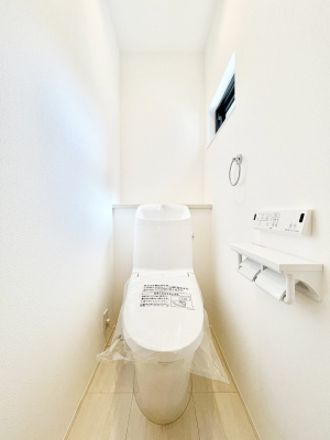 �g�C���@�����`Toilet�`�@�Y��E�X�b�L���E���K�ȃE�H�V�����b�g�t�g�C���ł��낰���Ԃł��B�̌������薾�邭�A���K��ԂƂȂ��Ă���܂��������g���ꏊ�����炱���̔z���ł��I