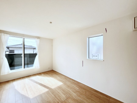 ���̑����ρ@�����`Bed Room�`  �u��������������l�v�Ƃ��v�w�ł�����肭�낰��Q���B  �����̉Ǝ��₨�d���ɔ�ꂽ���̓t�J�t�J�̃x�b�g�Ŗ�����Ă��������B�e���r��{�I�������Ă����K�ȍL����������