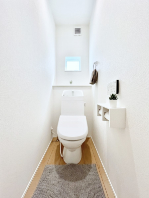 �g�C���@�����`Toilet�`�@�Y��E�X�b�L���E���K�ȃE�H�V�����b�g�t�g�C���ł��낰���Ԃł��B�g�C���͖����g�킴��𓾂Ȃ����́B����������ۂ������ł��ˁB�g�C����2��������̂Œ��̍��G���ɕ֗��ł��I