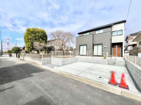 ���n�O�ώʐ^�@�O�ρ`Exterior�`�@�O�ʓ��H�͊ՐÂȏZ��n���͂���Ԓʂ�̏��Ȃ����H�B���Ԃ̏o��������炭�炭�ł��I���s���_�E���n���w�̂���]�́A���C�y�ɂ��₢���킹���������I