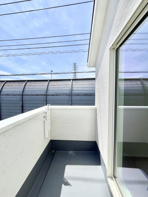 �o���R�j�[�@������1�������`Balcony�`  �o���R�j�[�͉������z���������݁A���z�c����󕨂��C�����悭�������Ƃ��ł��܂��B�g���₷���J���I�ȃo���R�j�[�ł����z�����������Ղ�~�蒍���A�o���R�j�[�t���Z�܂��B  