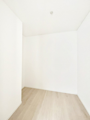 ���̑��@������3�������`Walk-in Closet�`�@��������̗m���������Ă��V���ɂȂ�ɂ����E�H�[�N�C���N���[�[�b�g�B�m���ȊO�ɂ��A���i�g��Ȃ��Ɠd��X�[�c�P�[�X�A�X�g�b�N�i�Ȃǉ��ł��Еt����������Ԃł��B