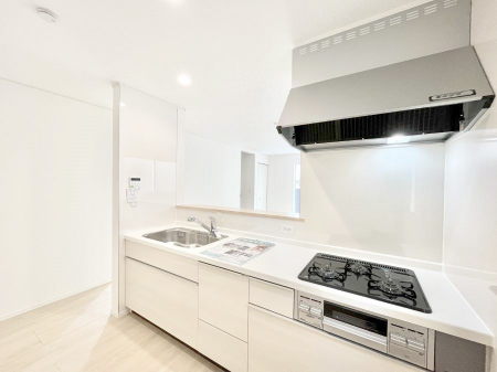 �L�b�`���@������1�������`Kitchen�`�@�u���������͉�����낤�v����ȃL�b�`���Ȃ�v�������藿�����ł����Ⴂ�܂��B�L�b�`������̓��r���O����]�ł��܂��B�Ƒ����Ȃ��邨�Ƃ������ɂ������܂��B