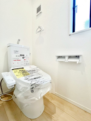 �g�C���@�����`Toilet�`�@�Y��E�X�b�L���E���K�ȃE�H�V�����b�g�t�g�C���ł��낰���Ԃł��B�g�C���͖����g�킴��𓾂Ȃ����́B����������ۂ������ł��ˁB�g�C����2��������̂Œ��̍��G���ɕ֗��ł��I