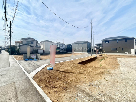 ���n�O�ώʐ^�@�O�ρ`Exterior�`   �O�ʓ��H�͊ՐÂȏZ��n���͂���Ԓʂ�̏��Ȃ����H�B���Ԃ̏o��������炭�炭�ł��I���s���_�E���n���w�̂���]�́A���C�y�ɂ��₢���킹���������I