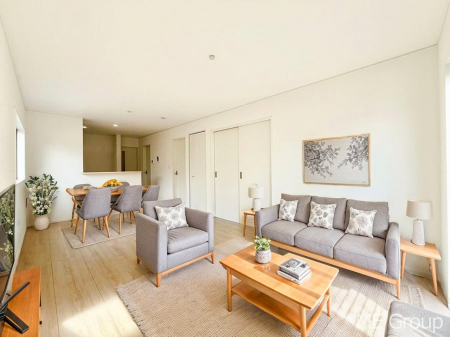 ���r���O�@�����`Living�`�@�O���̗��Ȃ��V���v���ł�������LDK�B�傫�ȑ�������������������ނ̂Ŏ��������邭�A�Ƒ��̌e���̏�Ƃ��ăs�b�^���ł��B�J�����Ɠ�������̗ǂ��𐥔񂲗����������I�@���Ƌ��CG�ł�