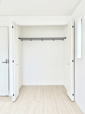 ���[�@�m���̃N���[�[�b�g�B���s��������̂Ō���̈ߗނ�����������܂�܂��B