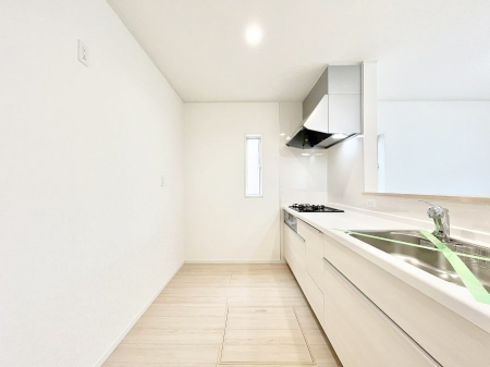 �L�b�`���@������2�������`Kitchen�`�@���R�������鑋�̂���L�b�`���������g���ꏊ�����炱���A�g��������l�����܂����B�������Ƃ����L�b�`���R�[�i�[�͎����L���Ȏd�オ��ƂȂ��Ă���܂��B