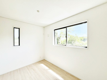 �q�������@�����`Bed Room�`�@�������������̂��ˌ��Ẵ����b�g�ł��B���Ƒ������������ƂŎ苷�Ɋ����Ă����Z�܂����ˌ��Ăł͊e�����v���C�o�V�[��ۂ��Ƃ��ł��܂��B�Z�܂��ɂ�Ƃ肪���܂�S�������b�N�X�ł��܂���