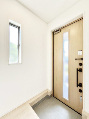 ���ց@�����`Entrance�`�@���ւ͉Ƃ̊�Ƃ����܂����䂪�Ƃ̃Z���X�����肰�Ȃ����������閣�͂��錺�֑�����y���݂̈�B�A���x�ɉƑ����ق��Ƃł���S�n�悢��ԑ������؂ł��ˁ�