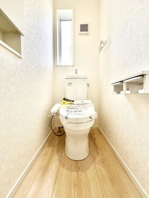 �g�C���@�������P�������`Toilet�`�@�Y��E�X�b�L���E���K�ȃE�H�V�����b�g�t�g�C���ł��낰���Ԃł��B�̌������薾�邭�A���K��ԂƂȂ��Ă���܂��������g���ꏊ�����炱���̔z���ł��I