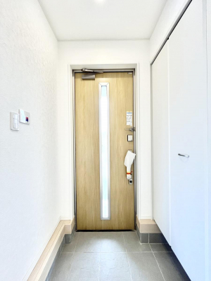 ���ց@������3�������`Entrance�`�@�Ƃ̒��ł��q�l���}����ŏ��̏ꏊ�ł��錺�ւ́A�Ƃ̈�ۂ��̂��̂ł��I�L�x�Ȍ��֎��[�ŁA����Y��ɕۂ��Ƃ��o���܂��􌺊ւɂ͂����Ղ���[�̉��ʔ��������I
