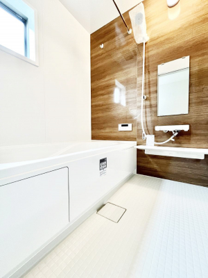 �����@����̔�������Ă���閾�邢�������̂���o�X���[��