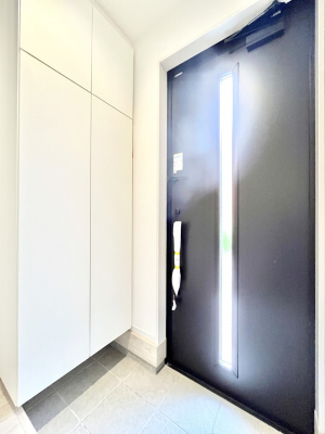 ���ց@�����`Entrance�`�@�Ƃ̒��ł��q�l���}����ŏ��̏ꏊ�ł��錺�ւ́A�Ƃ̈�ۂ��̂��̂ł��I�L�x�Ȍ��֎��[�ŁA����Y��ɕۂ��Ƃ��o���܂��􌺊ւɂ͂����Ղ���[�̉��ʔ��������I