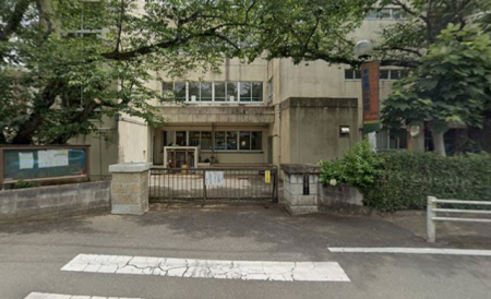 ���ӊ��@���w�Z 1800m �󐼎s���{�W���w�Z