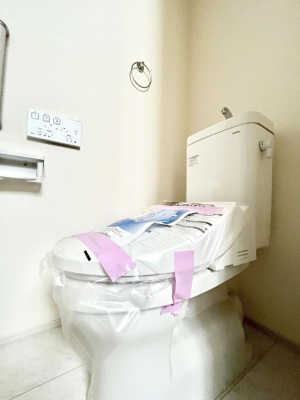 �g�C���@�����`Toilet�`�@�Y��E�X�b�L���E���K�ȃE�H�V�����b�g�t�g�C���ł��낰���Ԃł��B�g�C���͖����g�킴��𓾂Ȃ����́B����������ۂ������ł��ˁB�g�C����2��������̂Œ��̍��G���ɕ֗��ł��I